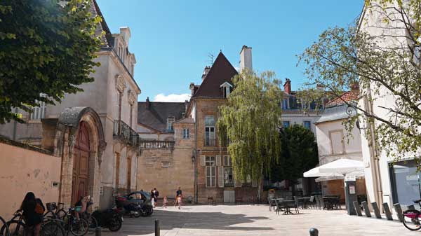 parcours de la chouette, guide du parcours, Dijon, Chouette, balade urbain, Office du Tourisme, découvertes histoire, blog culture